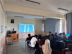 1. Sınıf Öğrencilerine Kapsamlı Oryantasyon Eğitimi Gerçekleştirildi